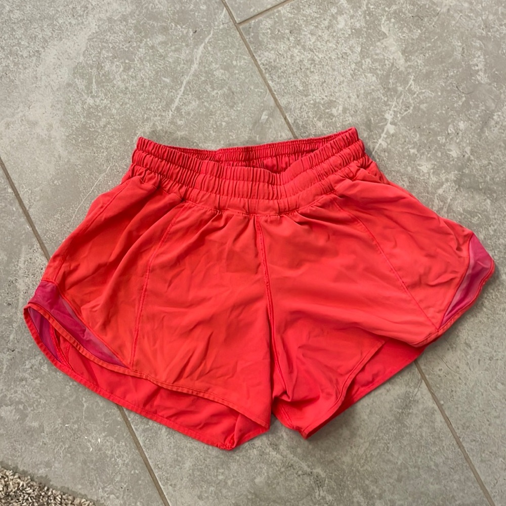 Lululemon Hotty hot shorts; size 4; Razzle